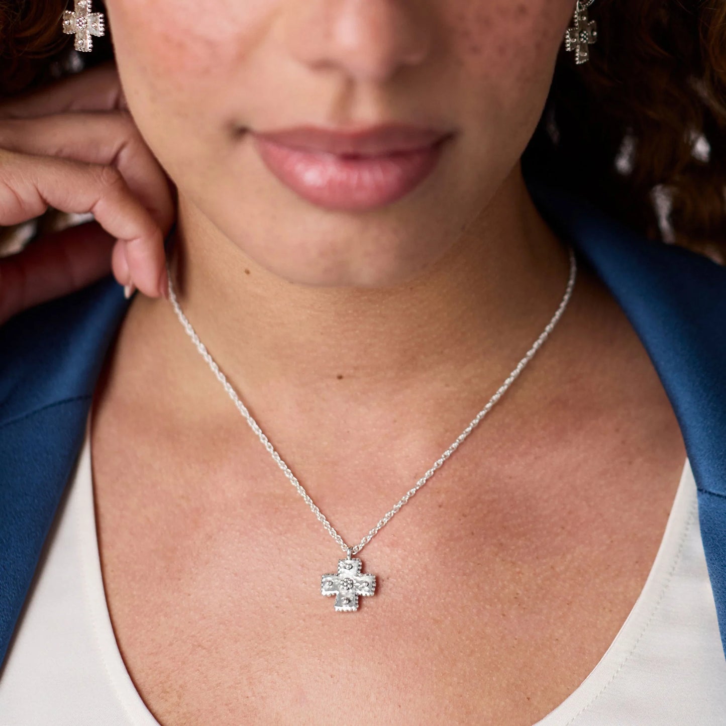 Canterbury Delicate Necklace in Silver