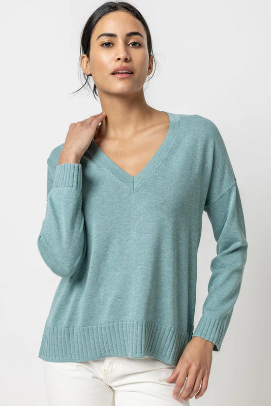 Easy Back Seam V-neck Sweater - The French Shoppe