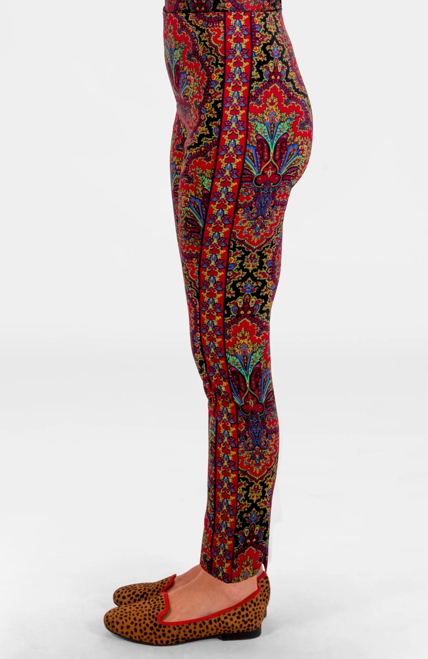 Printed Pull On Pant in Black Paisely