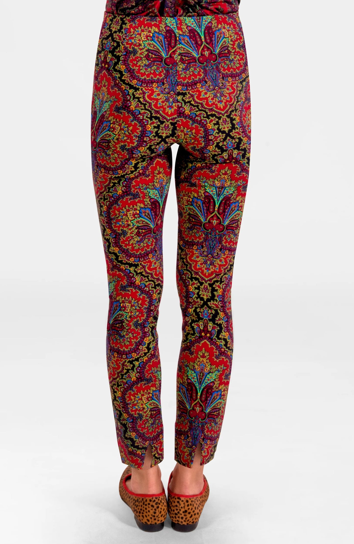 Printed Pull On Pant in Black Paisely
