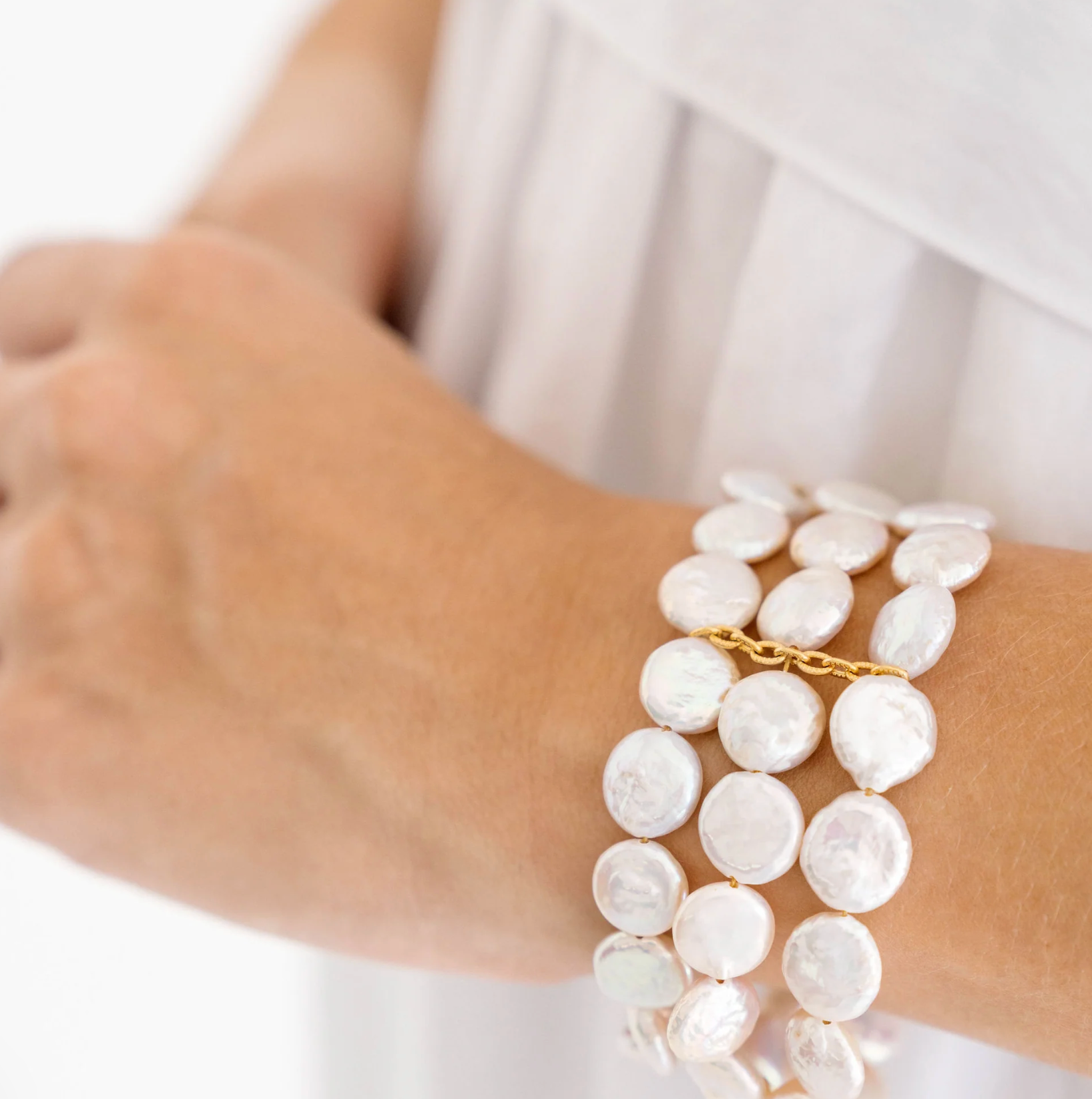 Coin Pearl Row Bracelet - The French Shoppe