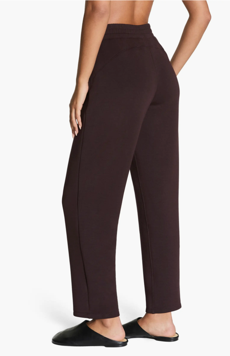 Air Essentials Slim Straight Pant