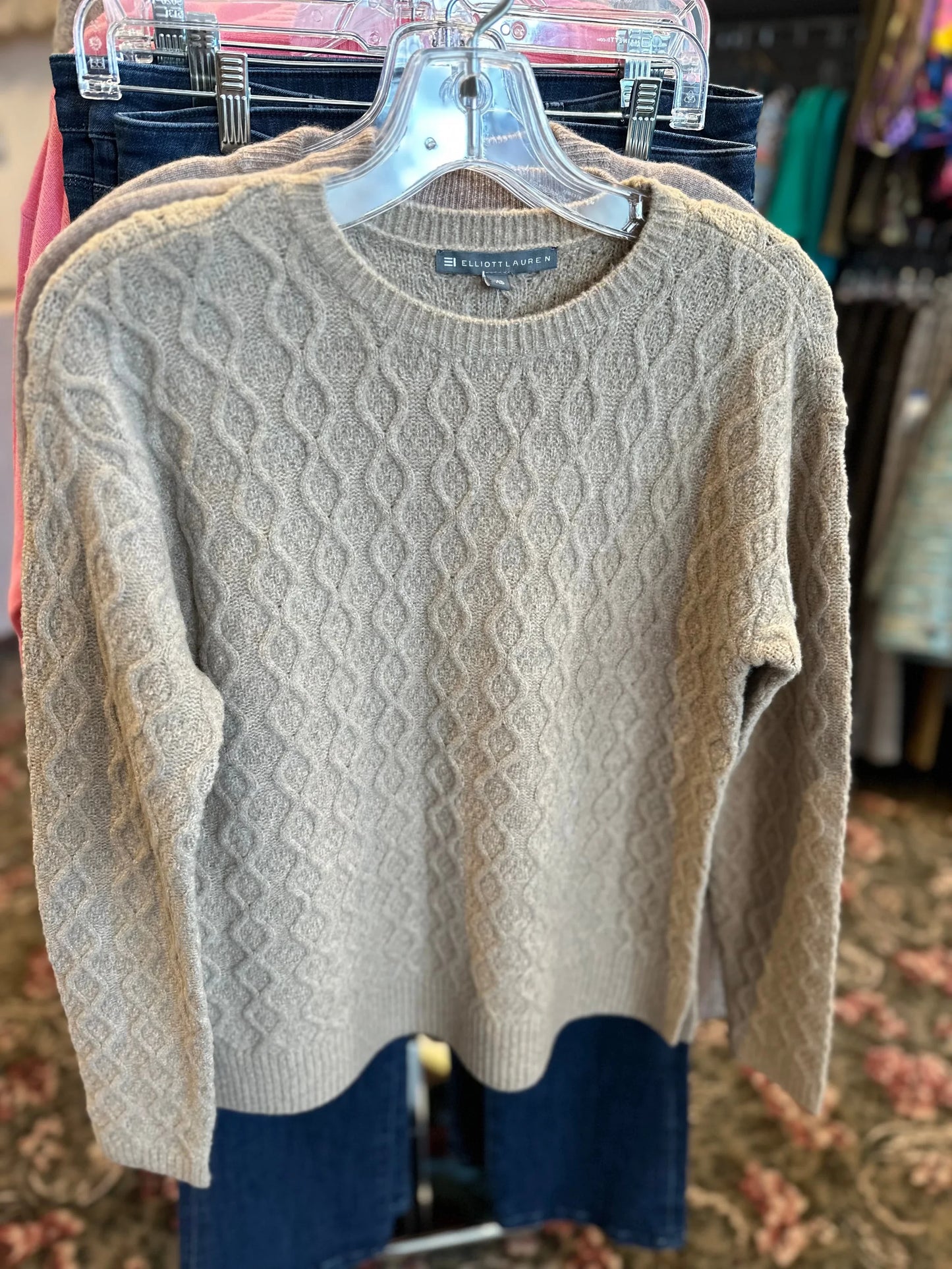 Crew Neck Cable Sweater - Sweater