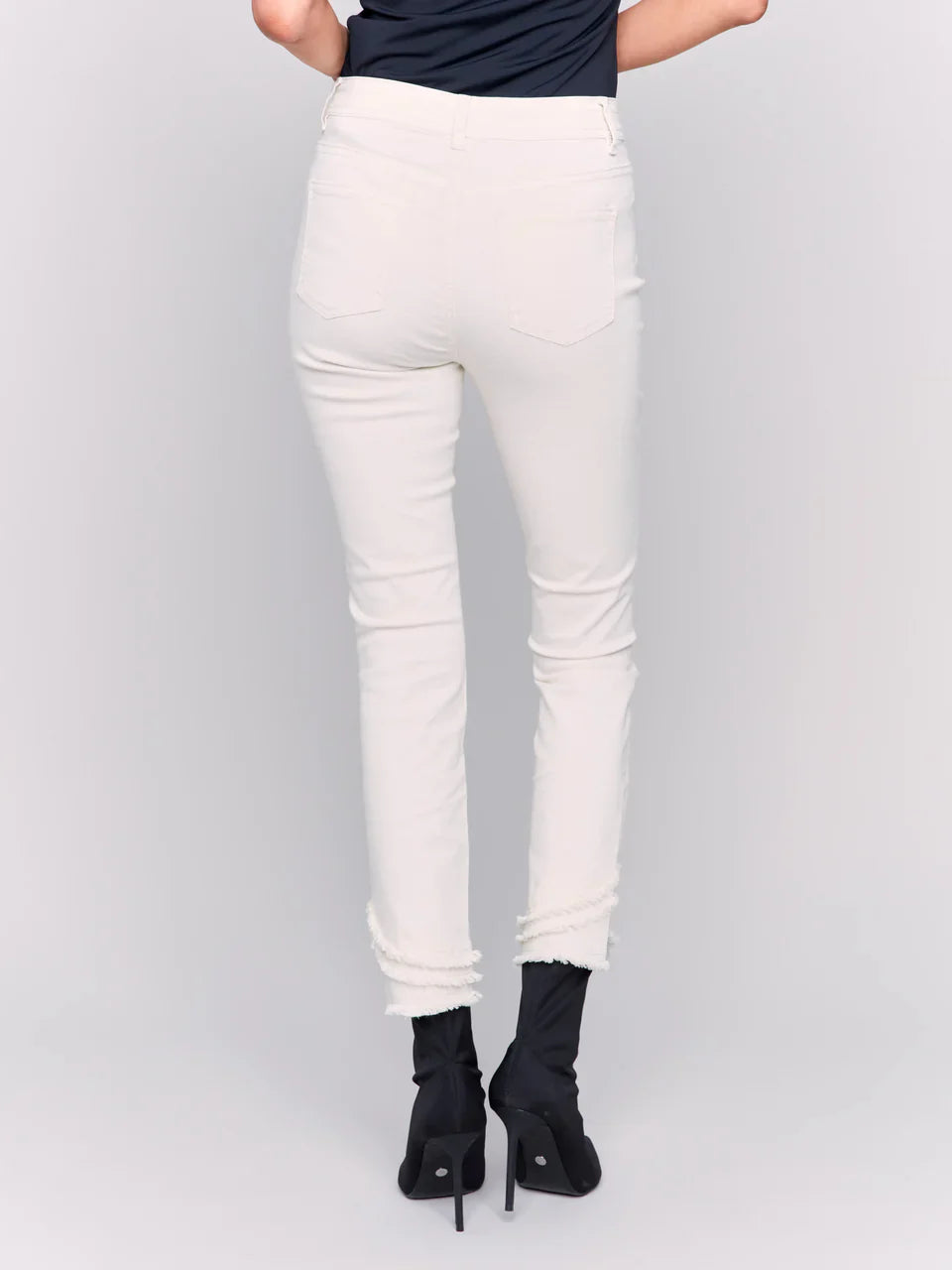 Frayed Hem Denim Pants.