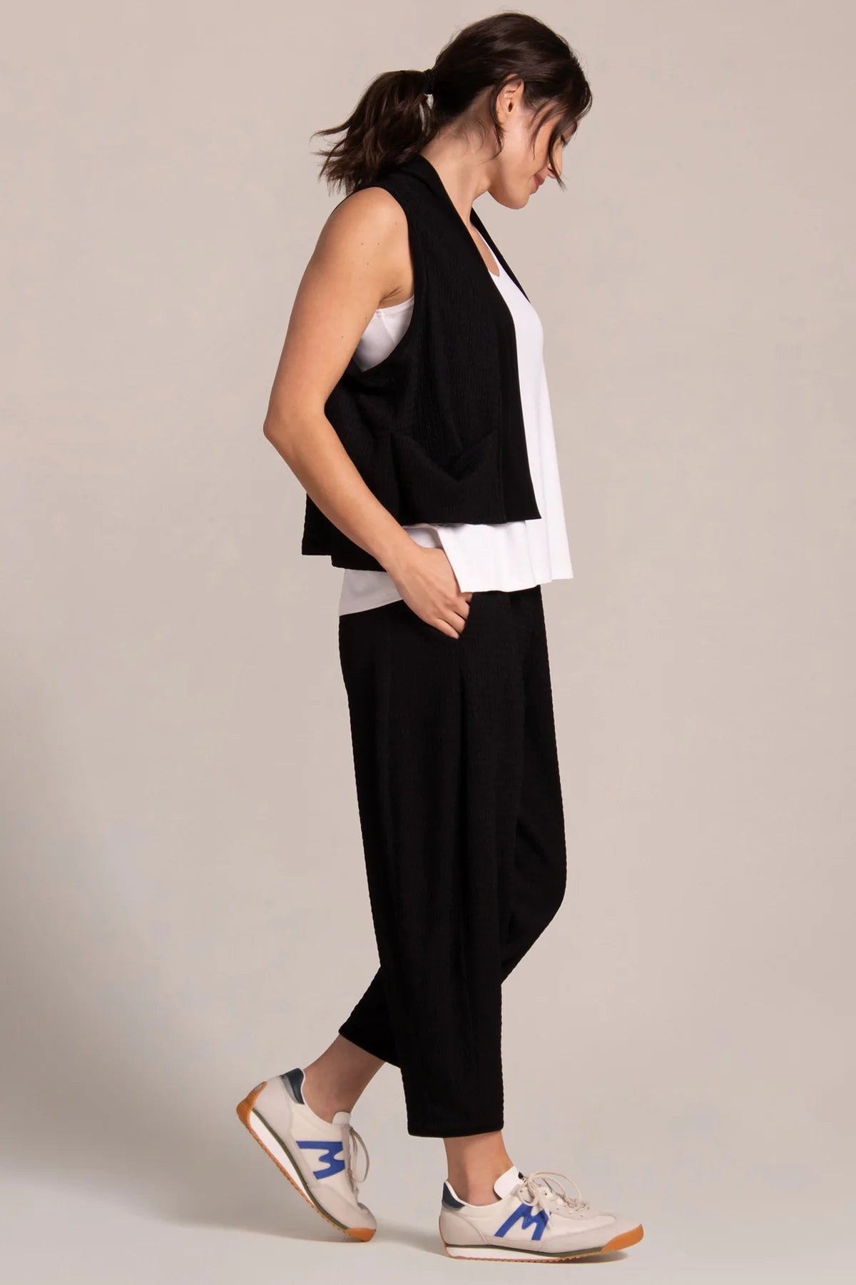 Pop Cropped Core Vest