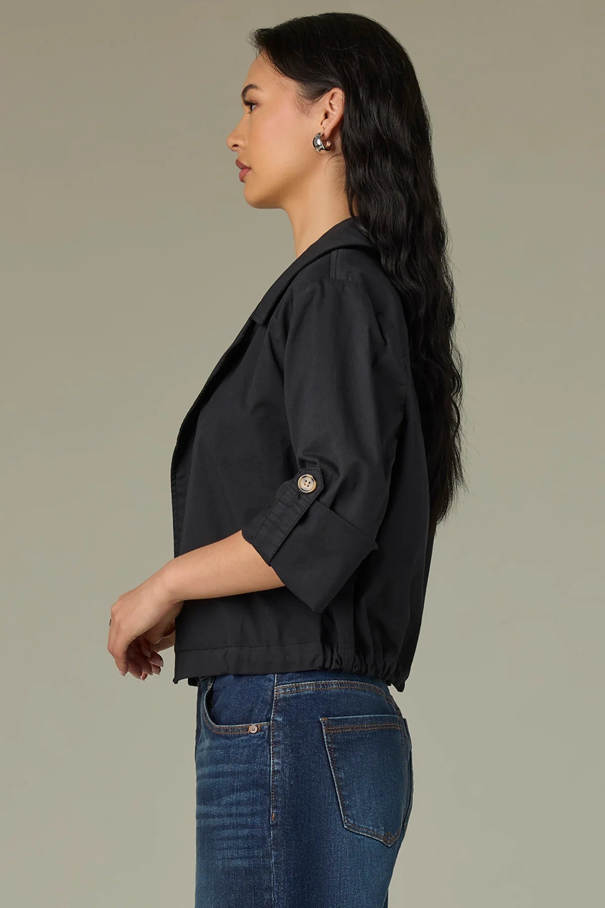 Long Sleeve Roll Tab Collar Neck Open Front Woven Jacket