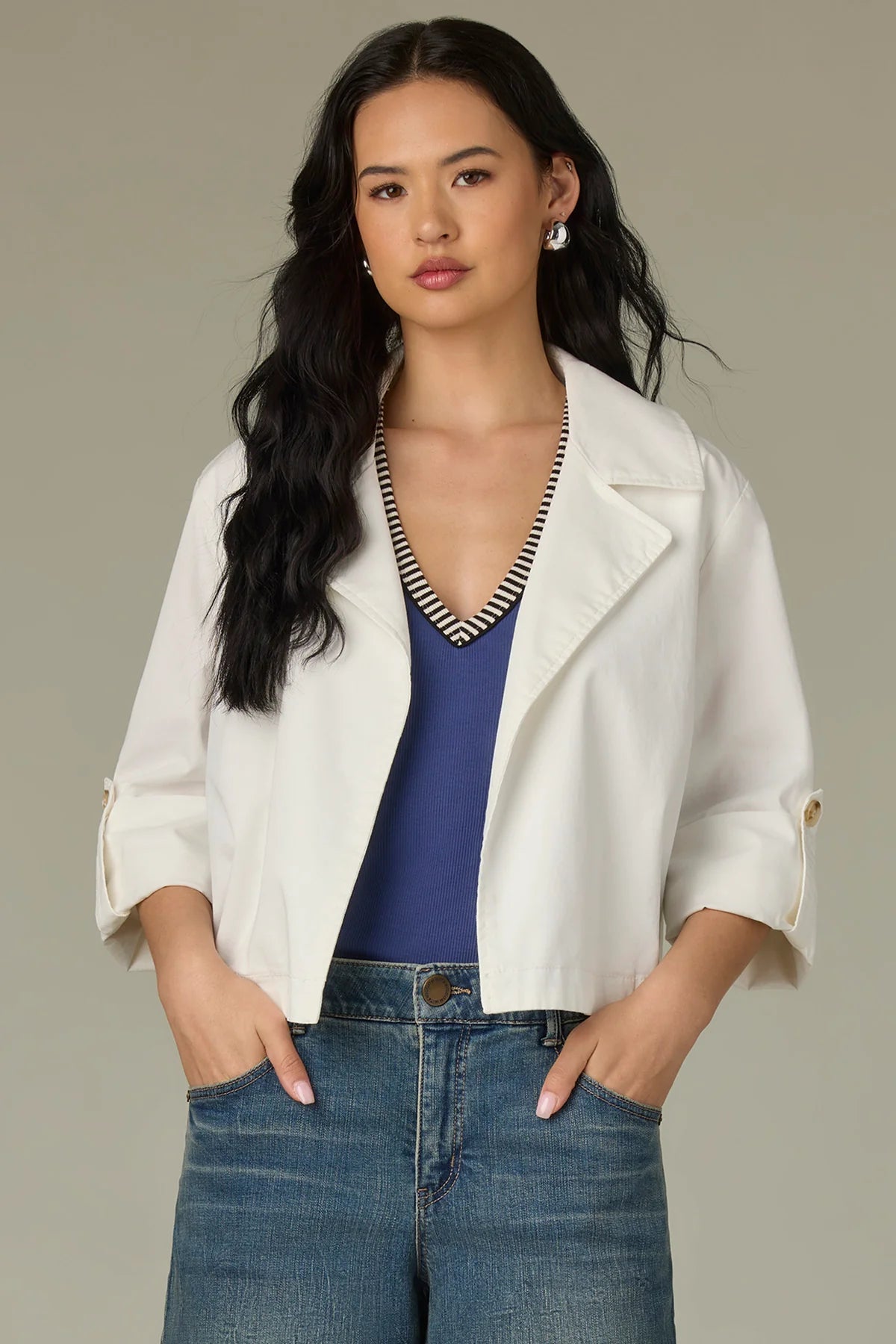 Long Sleeve Roll Tab Collar Neck Open Front Woven Jacket