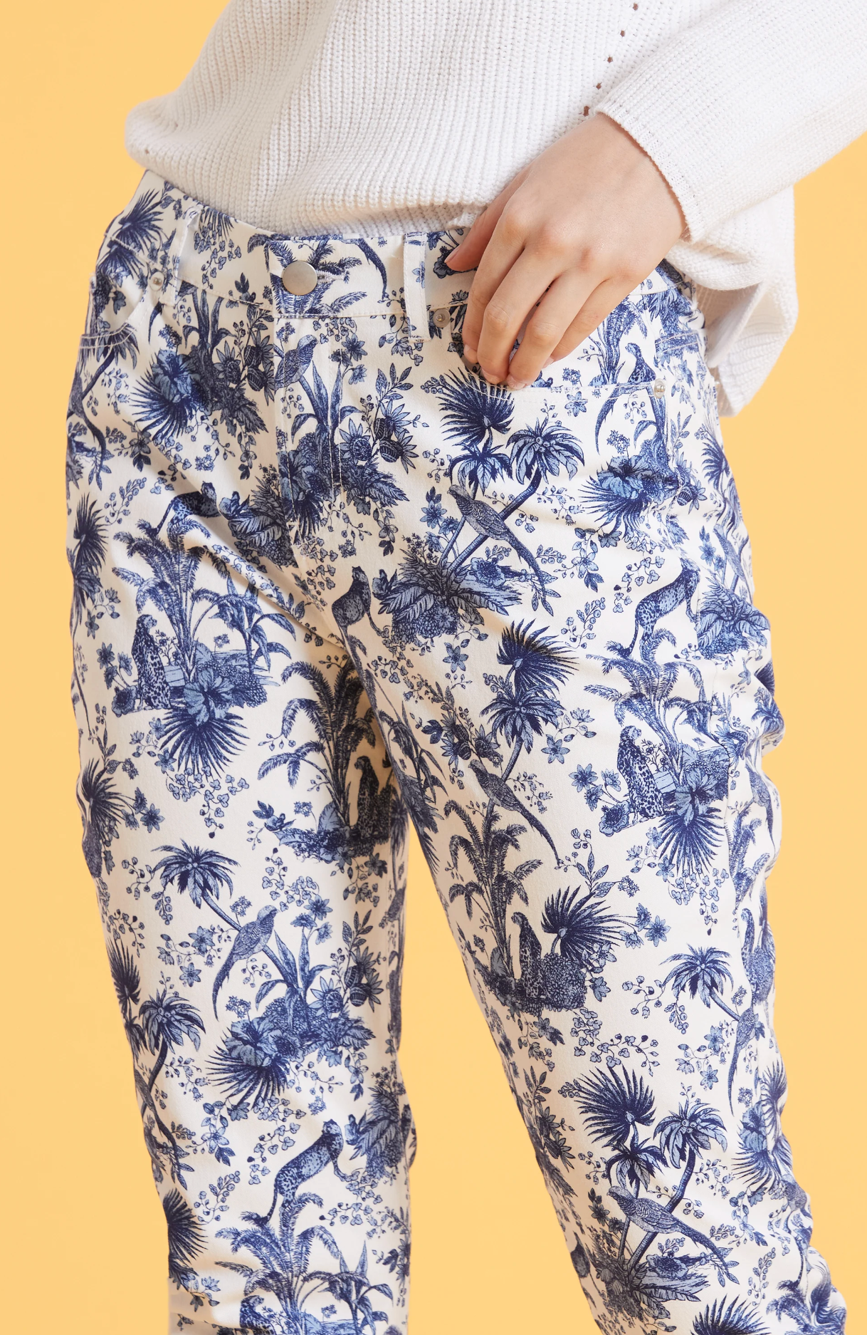 Twill Frayed Toile Jean - The French Shoppe