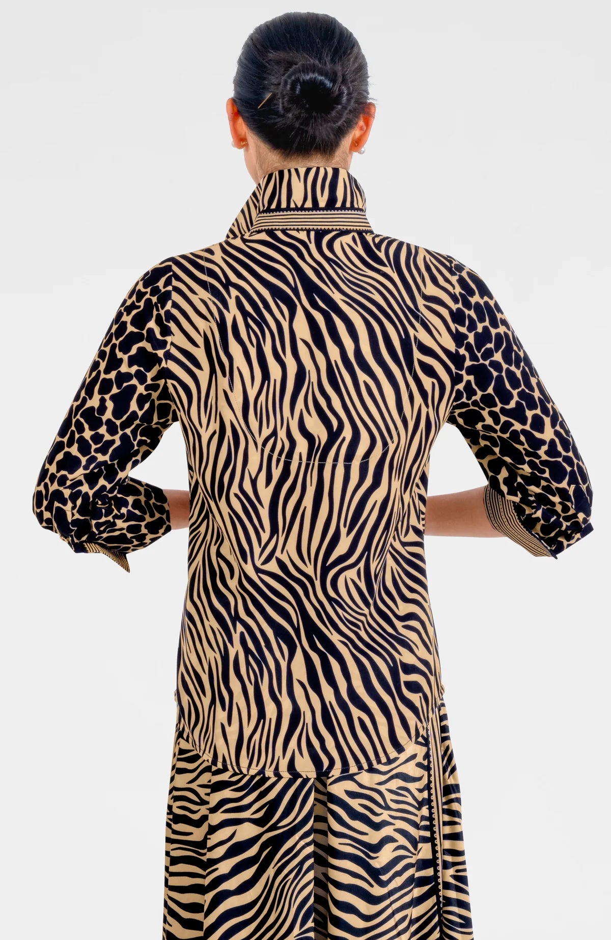 Boyfriend Shirt in Animal Instincts