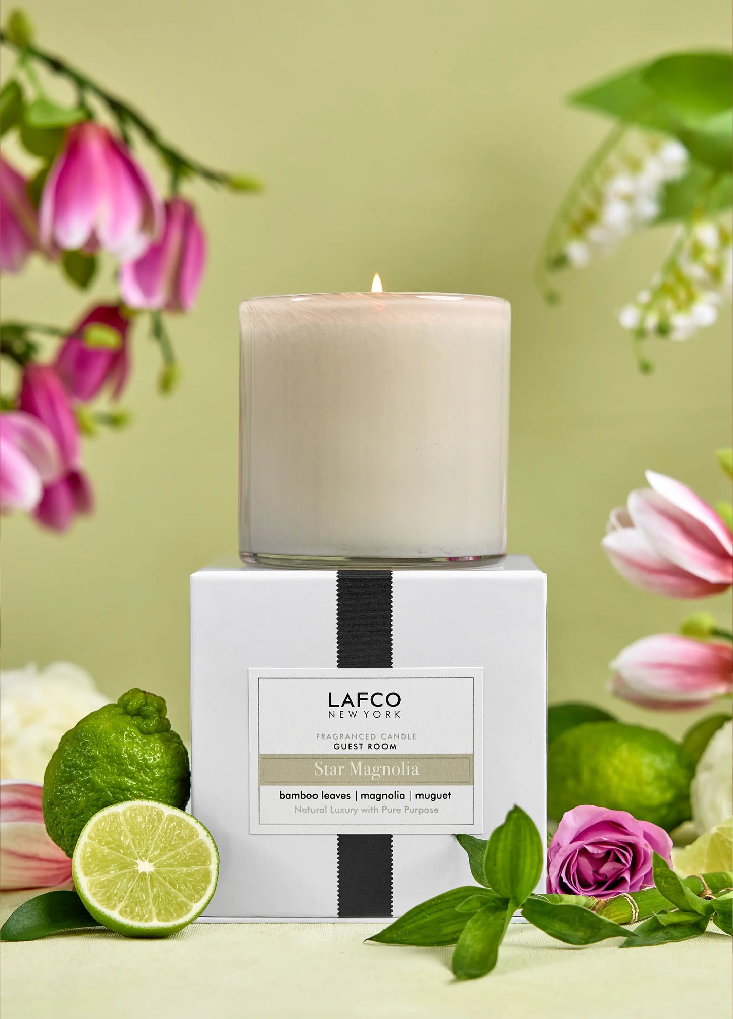 15.05 oz Star Magnolia Signature Candle